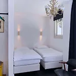 Hello I'm Local - Boutique אכסניה הארלם