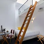 אכסניה Hello I'm Local - Boutique