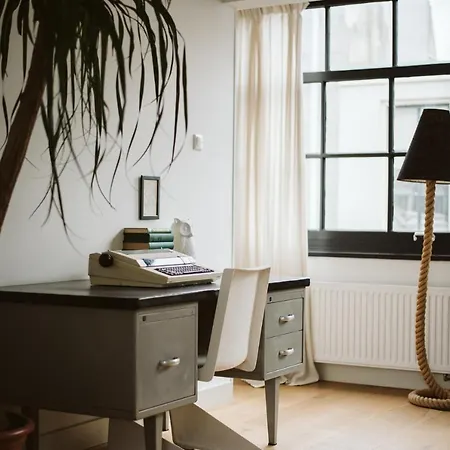 Hello I'm Local - Boutique Hostal Haarlem