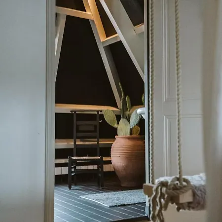 Hello I'm Local - Boutique Hostel