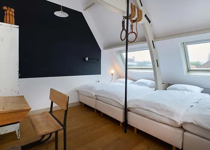 Hello I'm Local - Boutique Auberge de jeunesse Haarlem